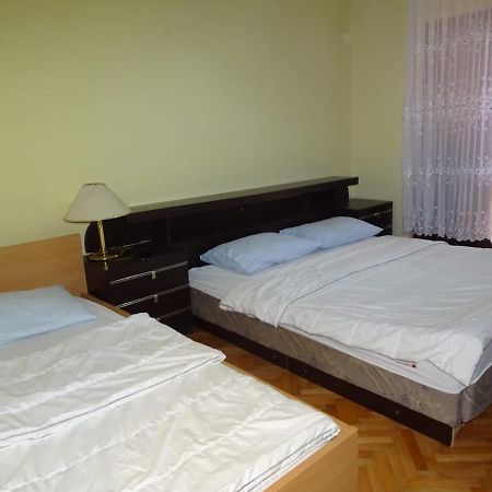 Stan Trigraci Zana Apartments מראה חיצוני תמונה